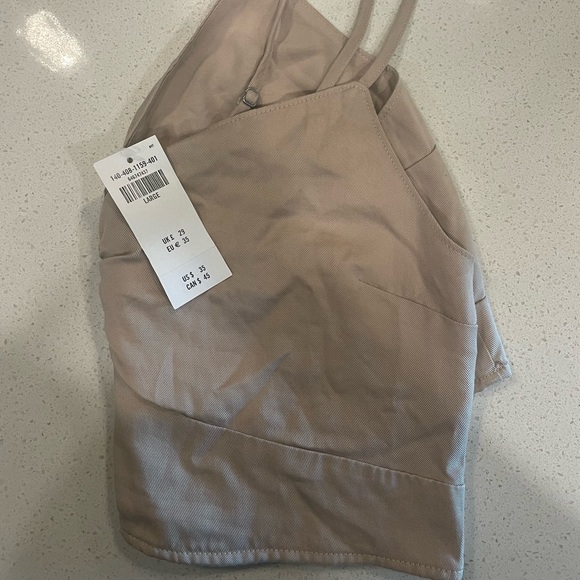 Abercrombie crop - Picture 4 of 4